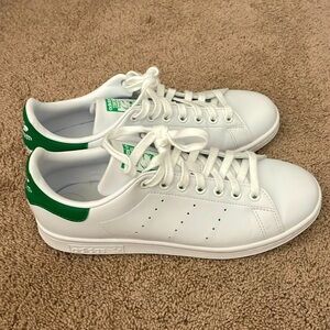 Adidas Stan Smiths in white and green